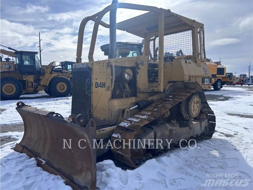CAT D4H Kāpurķēžu buldozeri