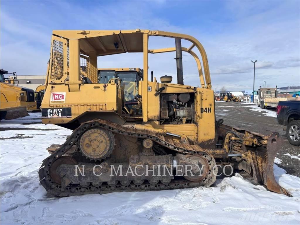 CAT D4H Kāpurķēžu buldozeri