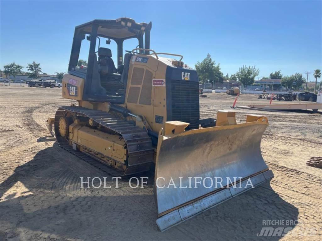 CAT D4K Kāpurķēžu buldozeri