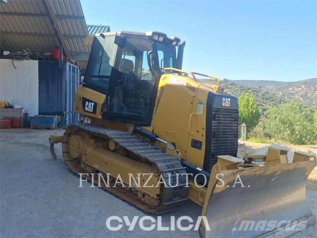CAT D4K2 Kāpurķēžu buldozeri