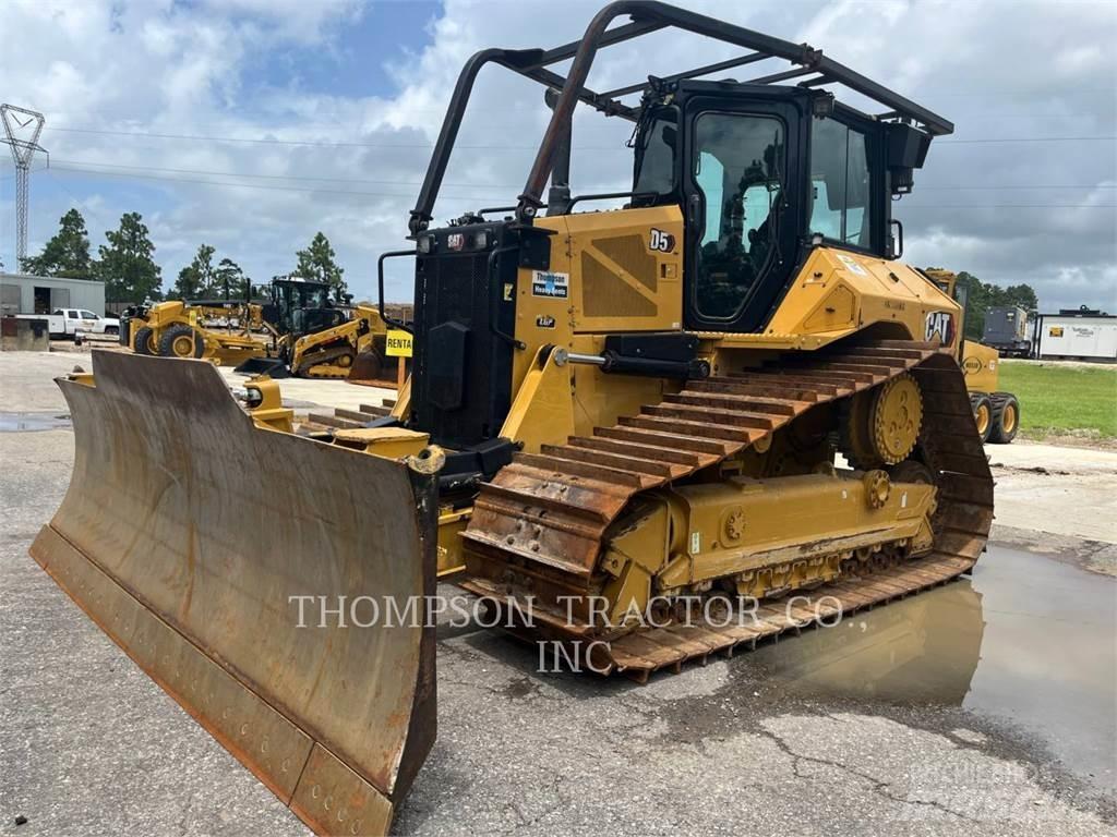 CAT D5 Kāpurķēžu buldozeri