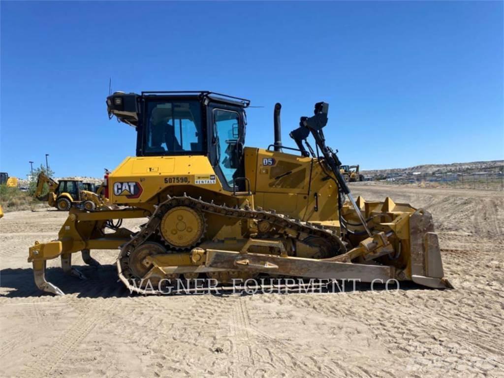CAT D5 Kāpurķēžu buldozeri