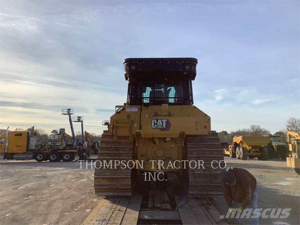 CAT D5 Kāpurķēžu buldozeri