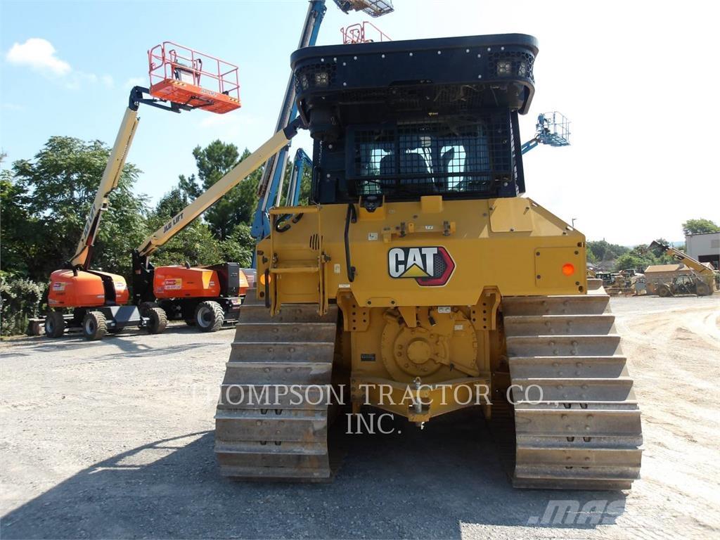CAT D5 Kāpurķēžu buldozeri