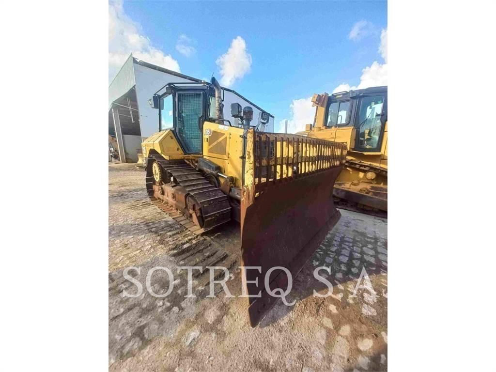 CAT D5 Kāpurķēžu buldozeri