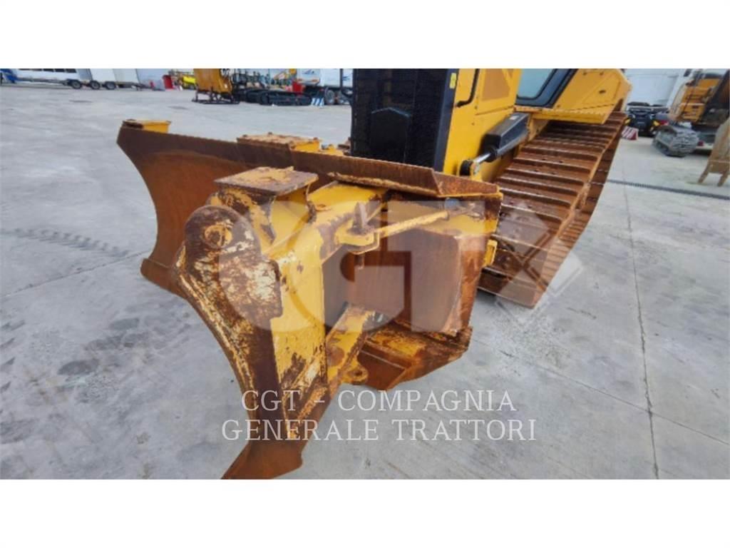 CAT D5 Kāpurķēžu buldozeri