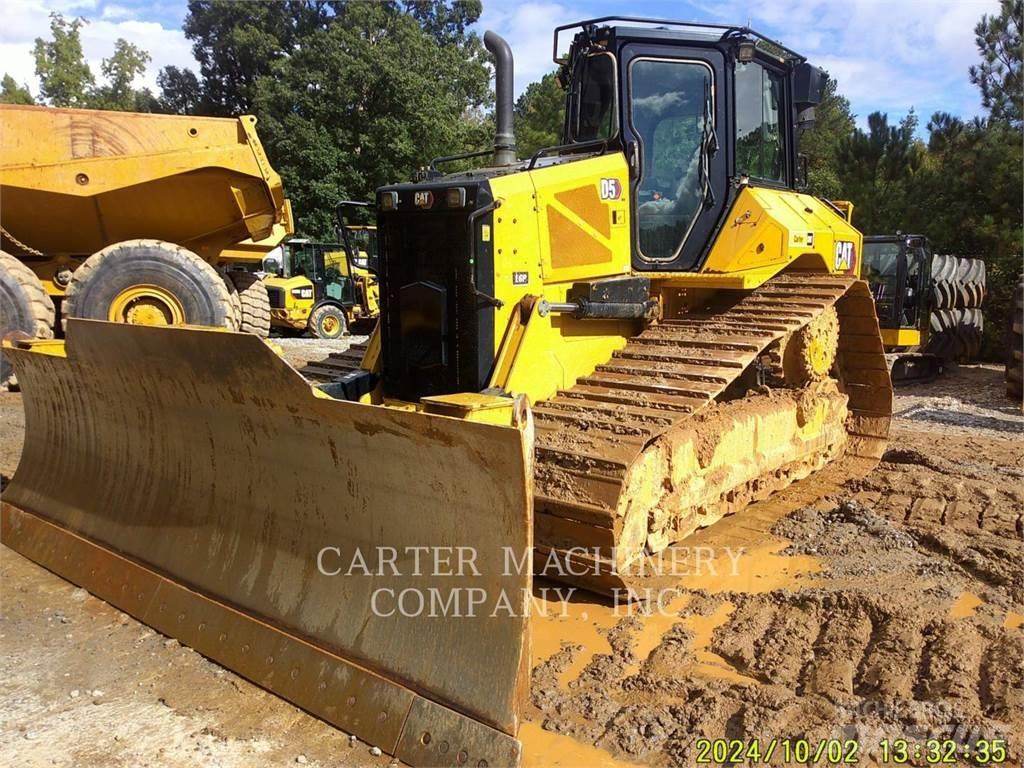 CAT D5 Kāpurķēžu buldozeri