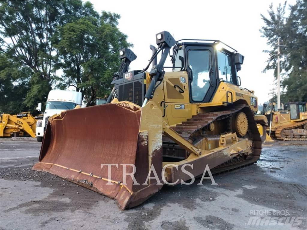 CAT D5 Kāpurķēžu buldozeri