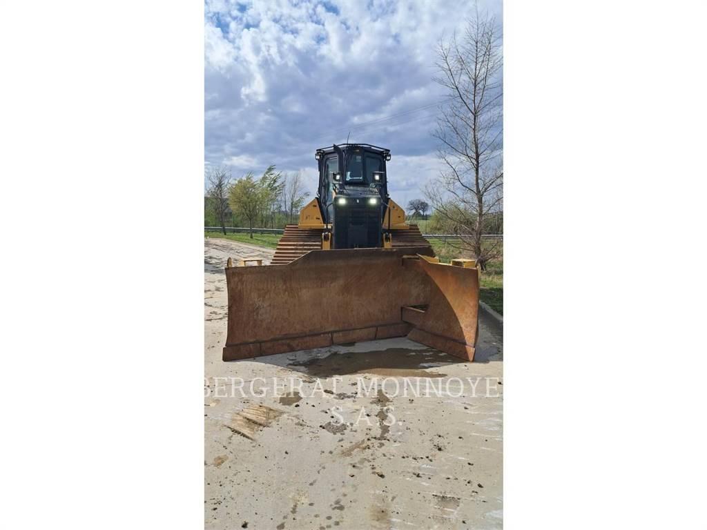 CAT D5 Kāpurķēžu buldozeri