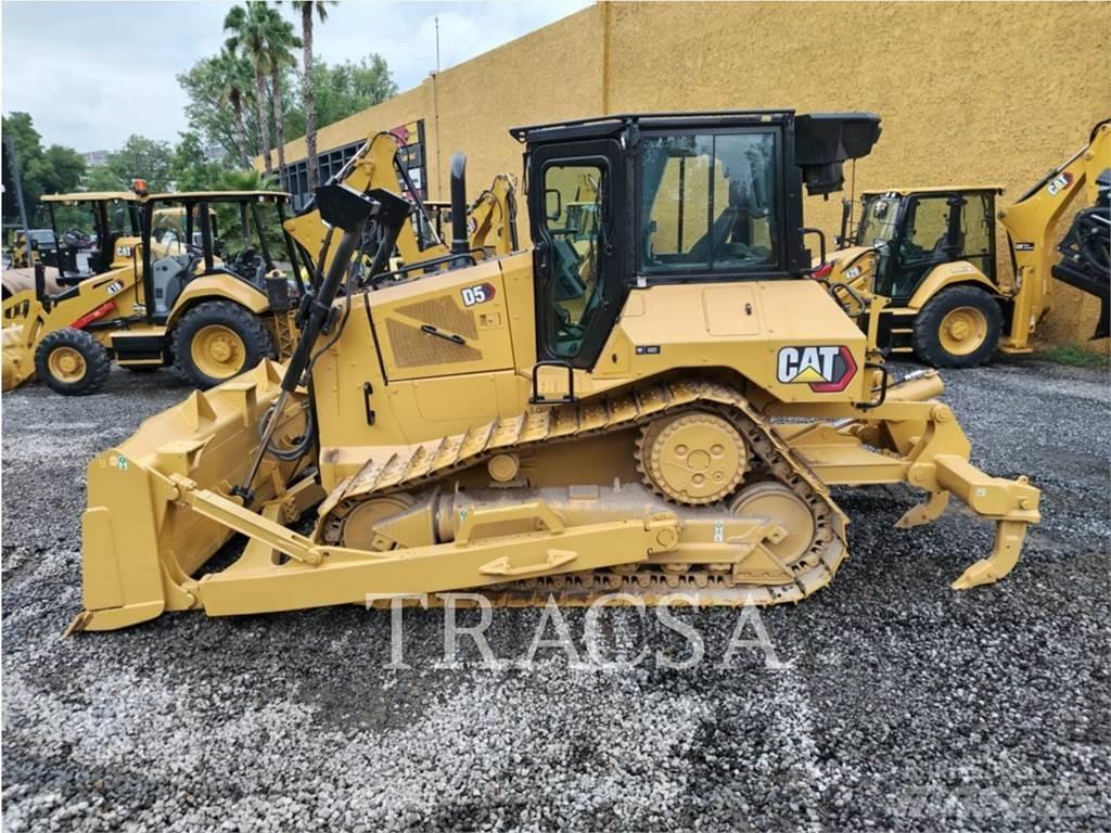 CAT D5 Kāpurķēžu buldozeri