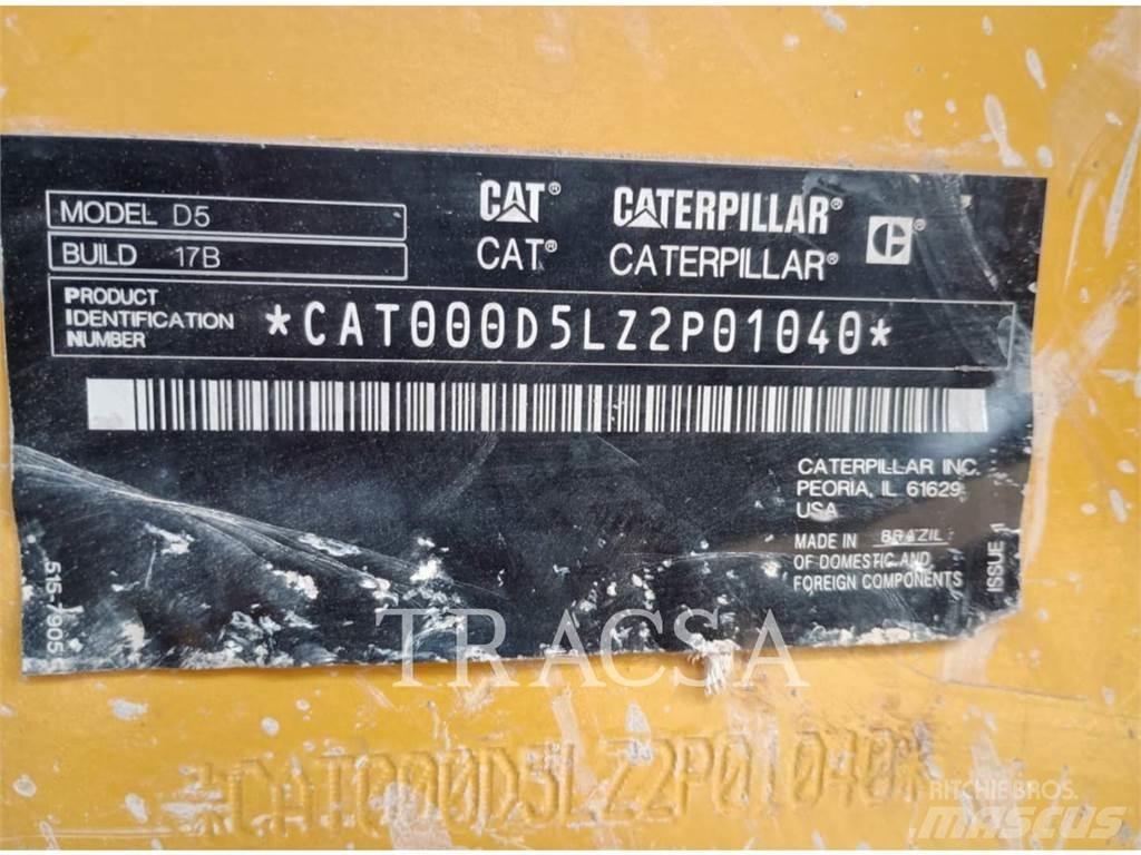 CAT D5 Kāpurķēžu buldozeri
