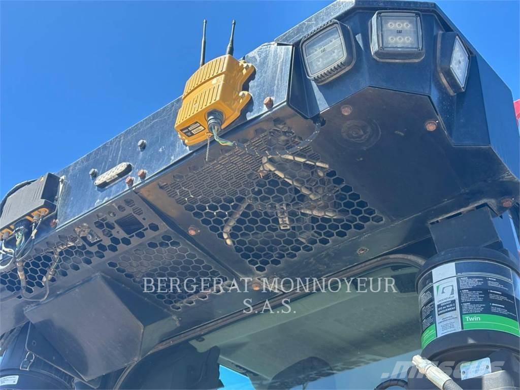 CAT D5 Kāpurķēžu buldozeri