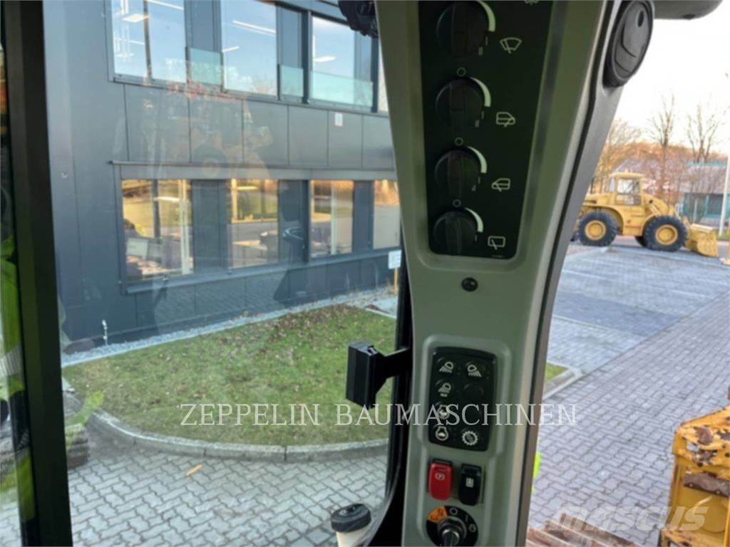 CAT D5 Kāpurķēžu buldozeri
