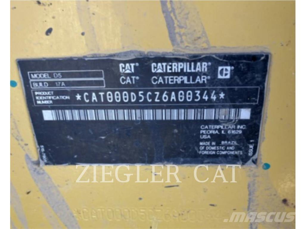 CAT D5 Kāpurķēžu buldozeri