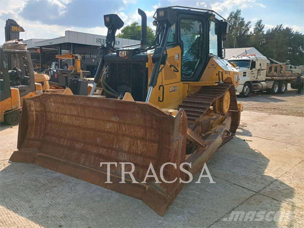 CAT D5 Tūrisma autobusi