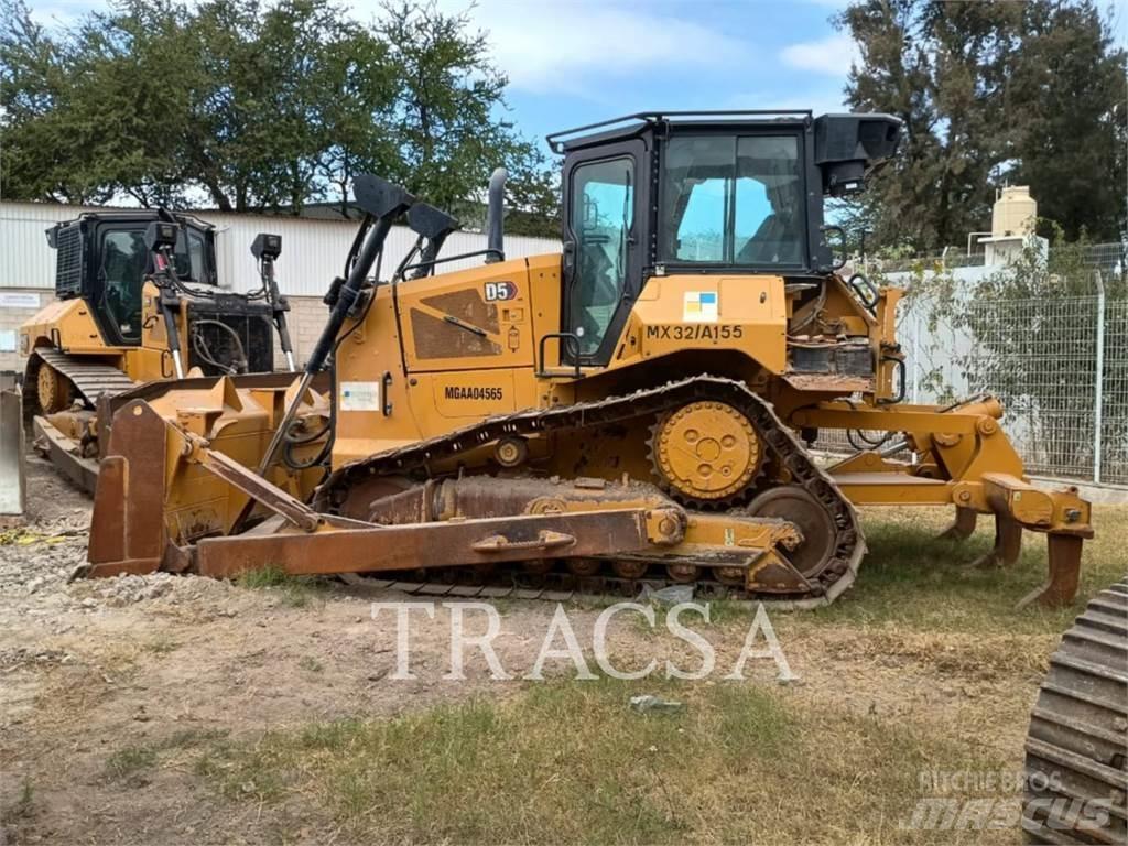 CAT D5-17 Kāpurķēžu buldozeri