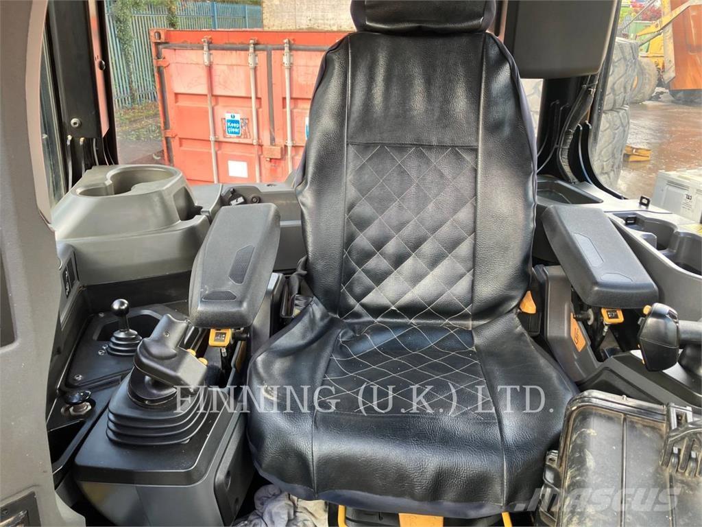 CAT D5-17 LGP Kāpurķēžu buldozeri