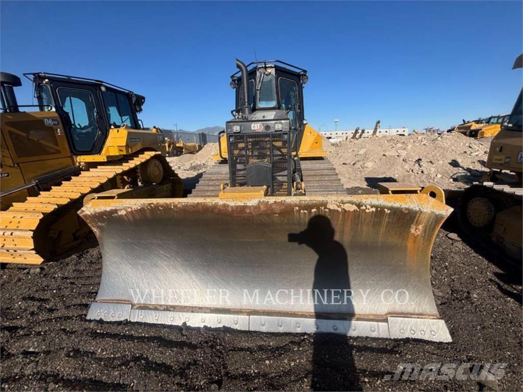 CAT D5-17 XL Kāpurķēžu buldozeri
