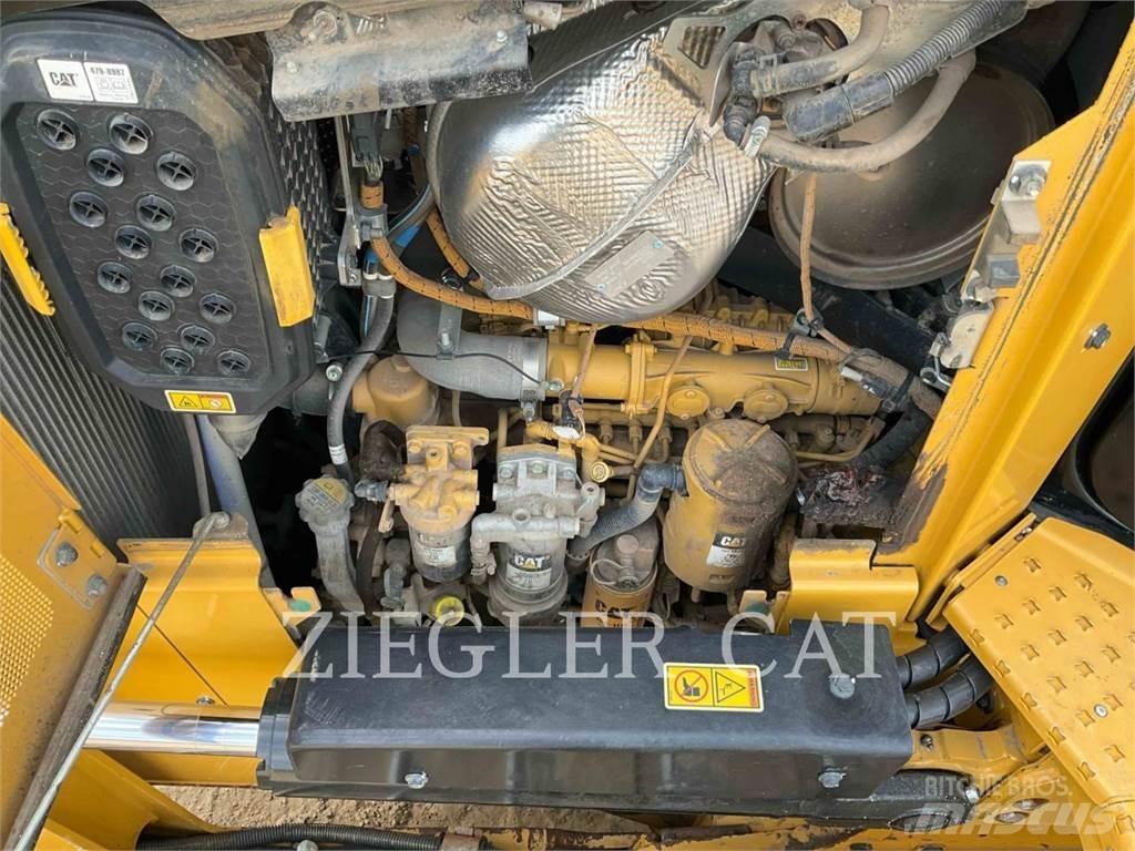 CAT D5-17LGP Kāpurķēžu buldozeri