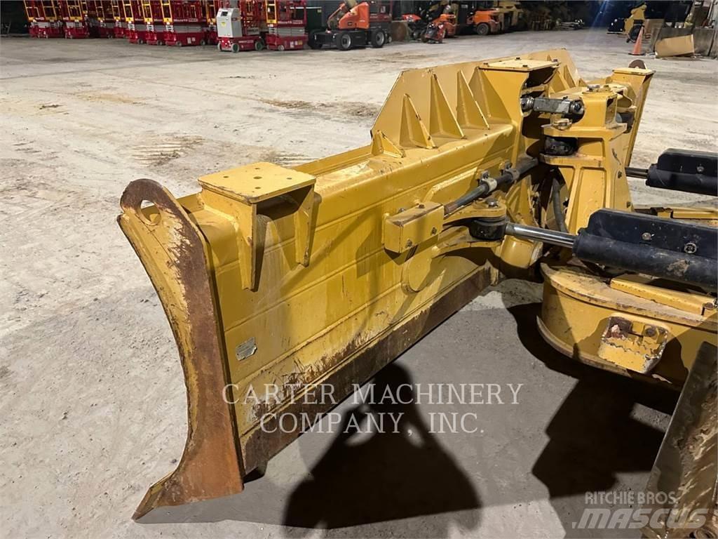 CAT D5-17VP Kāpurķēžu buldozeri