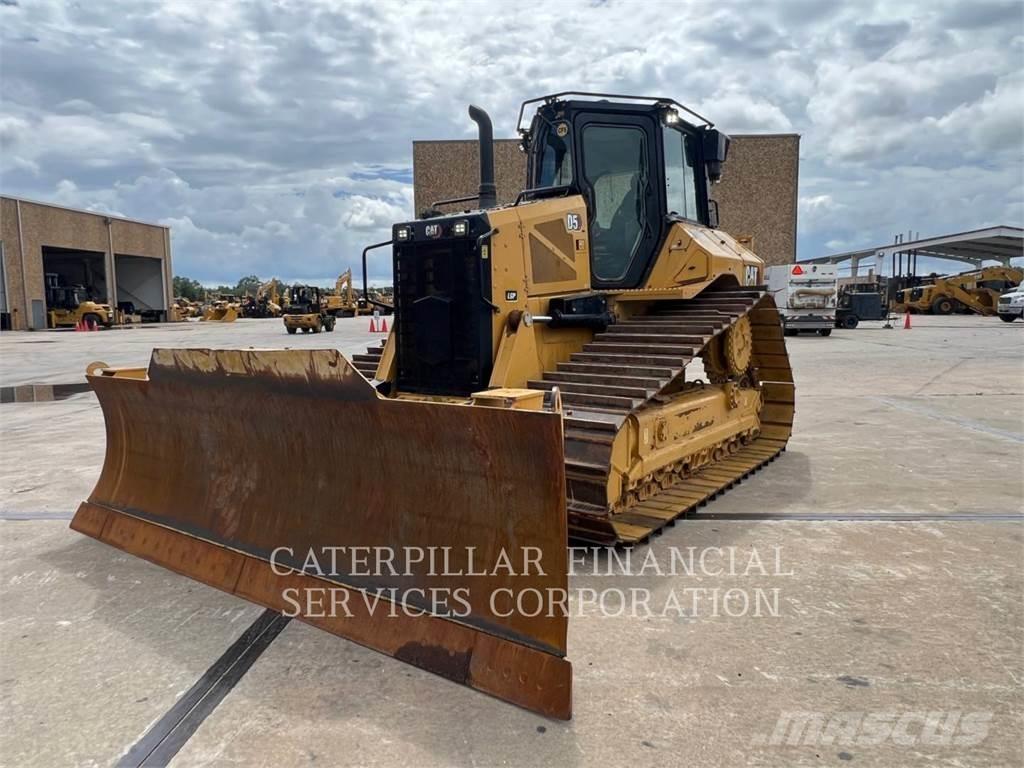 CAT D5-17VP Kāpurķēžu buldozeri