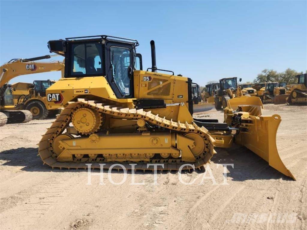 CAT D5-17VP Kāpurķēžu buldozeri