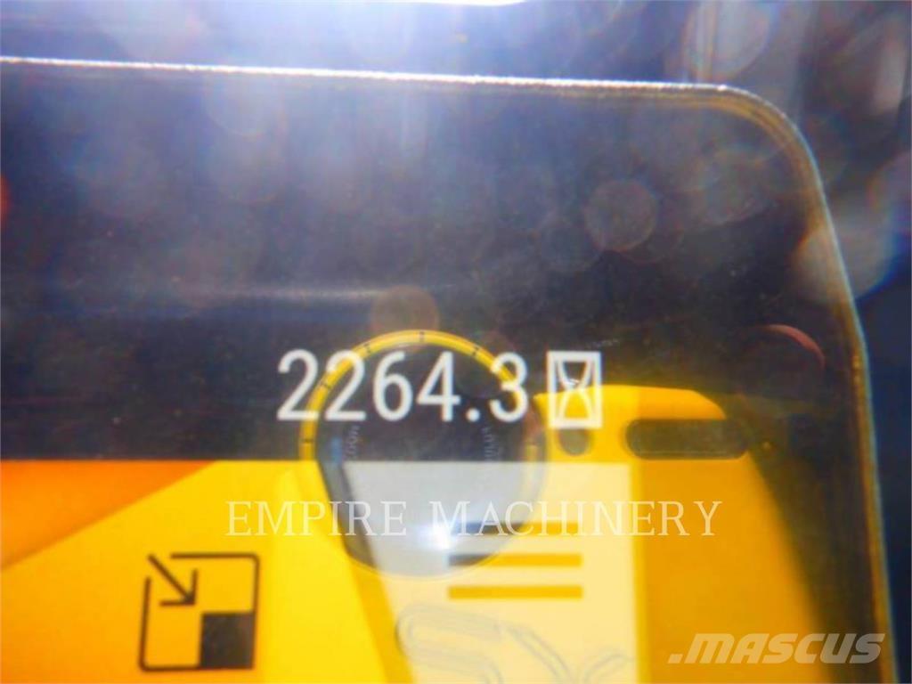 CAT D5-17VPWHA Kāpurķēžu buldozeri