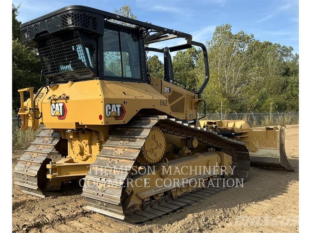 CAT D5 LGP Kāpurķēžu buldozeri