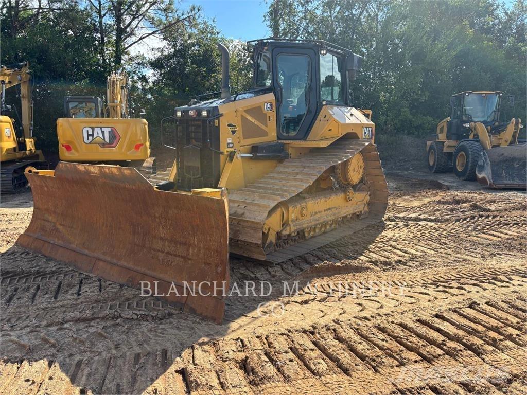 CAT D5- LGP Kāpurķēžu buldozeri