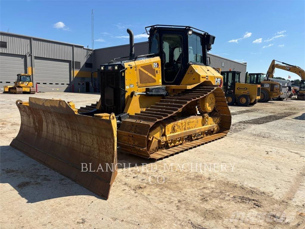 CAT D5 LGP Kāpurķēžu buldozeri