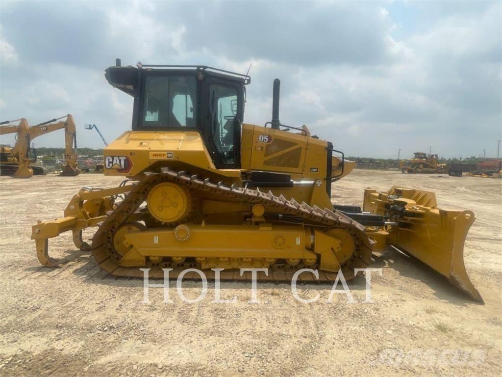 CAT D5 LGPVP Kāpurķēžu buldozeri