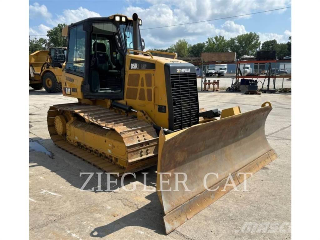 CAT D5K Kāpurķēžu buldozeri