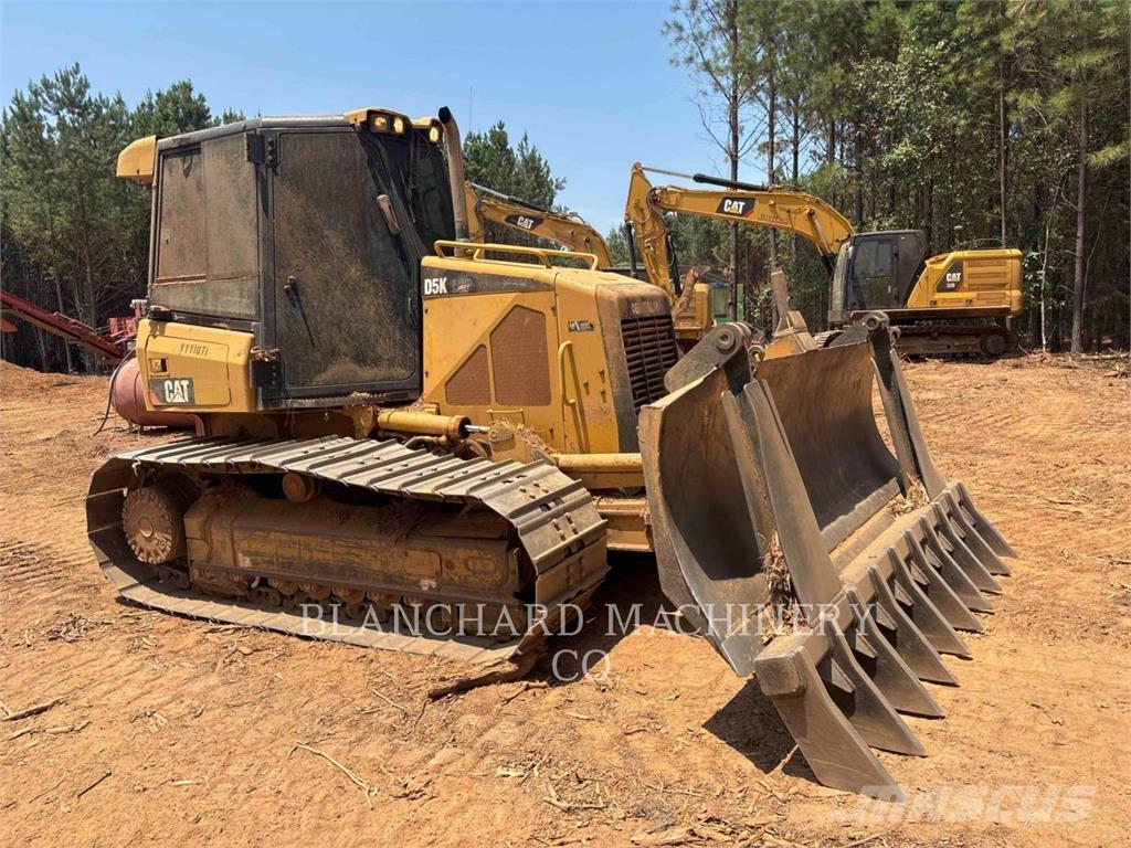 CAT D5K LGP Kāpurķēžu buldozeri