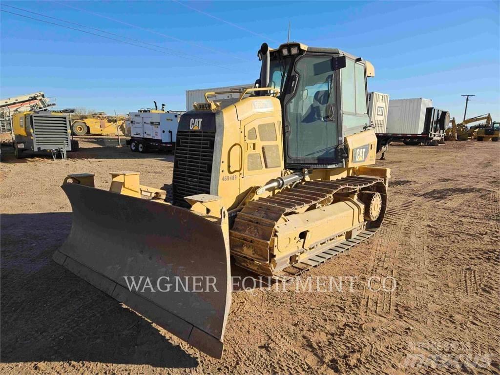 CAT D5K2 Kāpurķēžu buldozeri