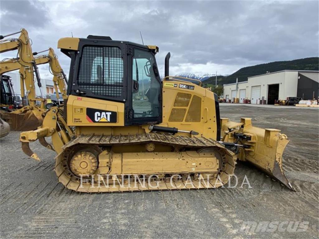 CAT D5K2 Kāpurķēžu buldozeri