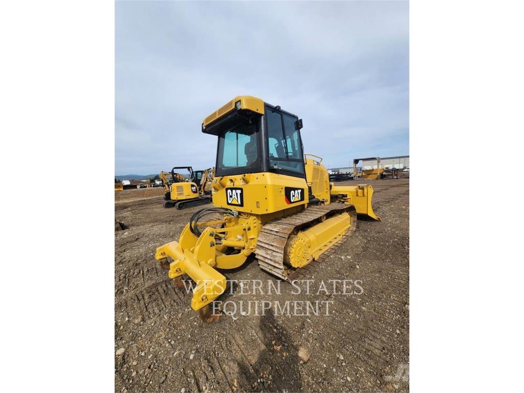 CAT D5K2 Kāpurķēžu buldozeri