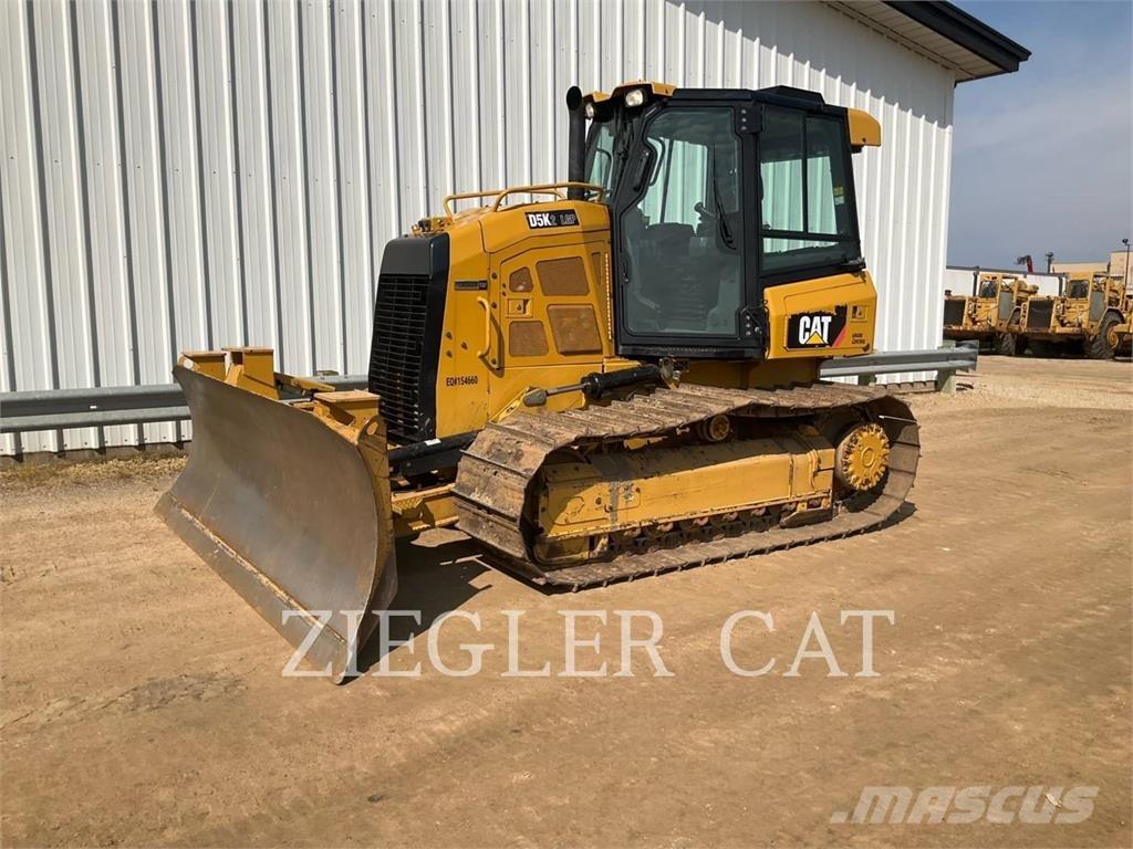 CAT D5K2 Kāpurķēžu buldozeri