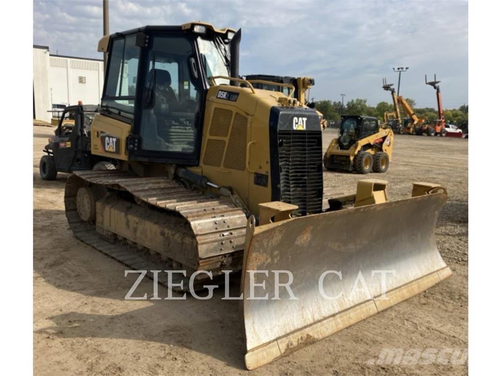 CAT D5K2 Kāpurķēžu buldozeri