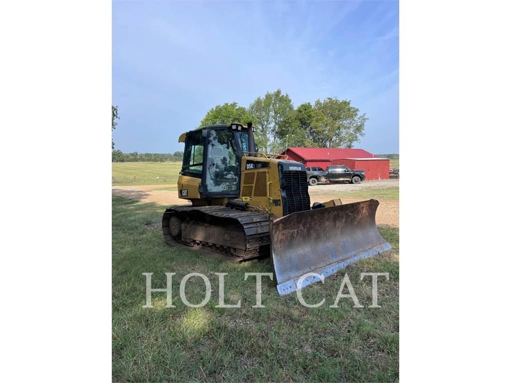 CAT D5K2LGP Kāpurķēžu buldozeri