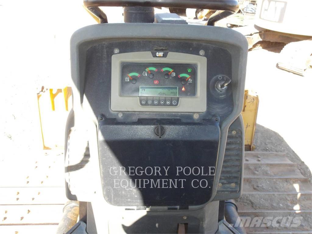 CAT D5K2LGP Kāpurķēžu buldozeri