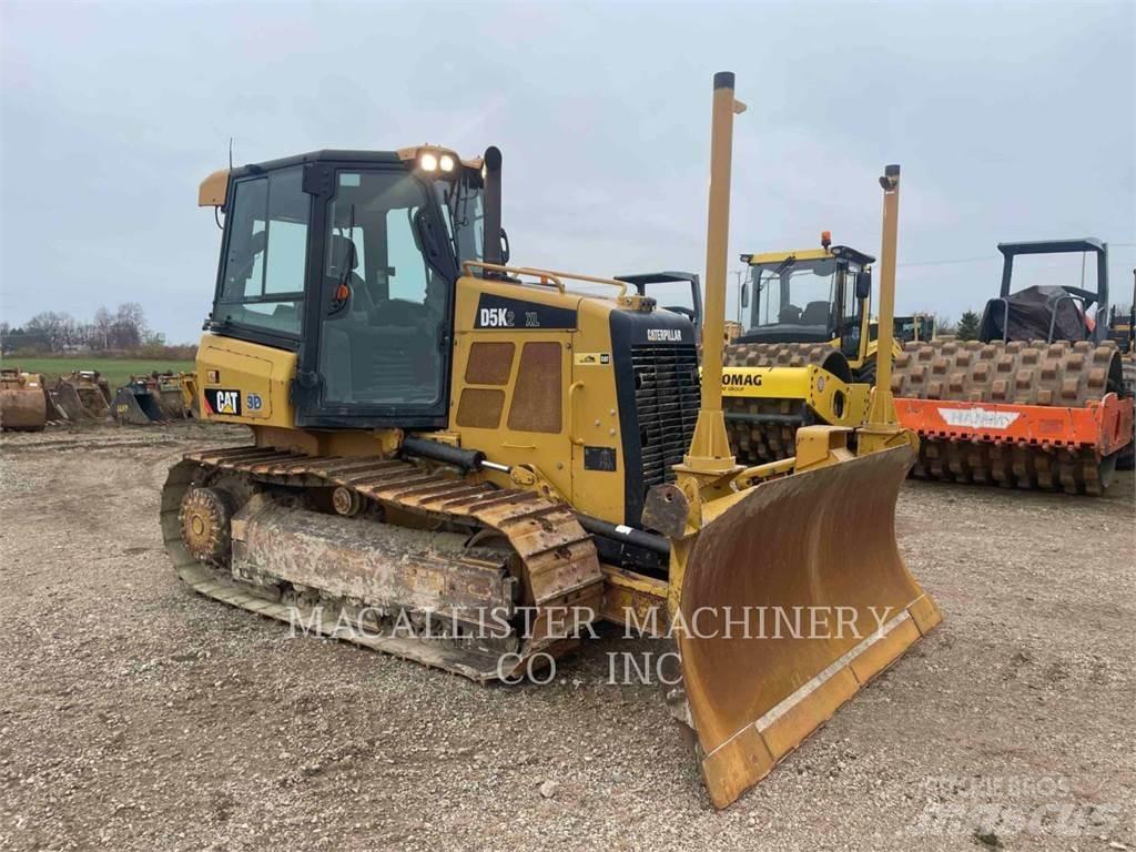 CAT D5K2XL Kāpurķēžu buldozeri