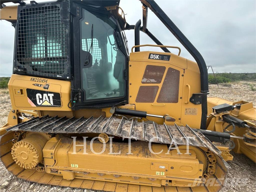 CAT D5K2XL Kāpurķēžu buldozeri