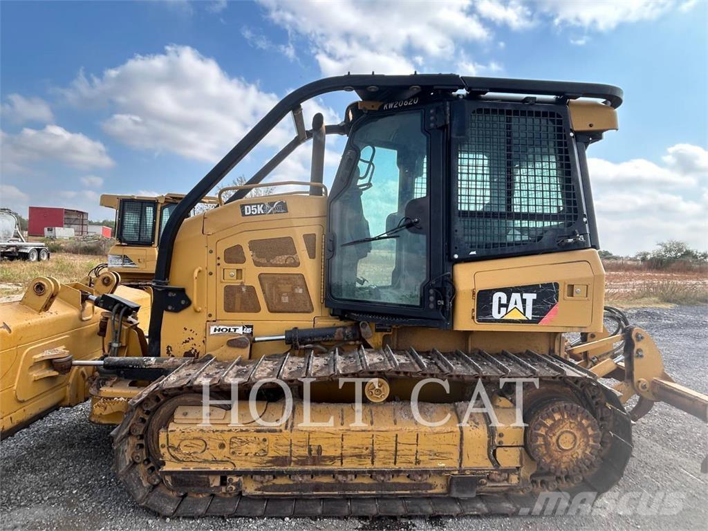 CAT D5K2XL Kāpurķēžu buldozeri