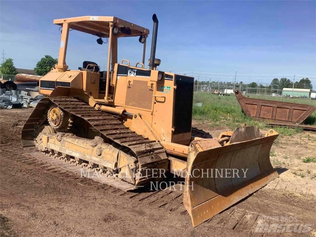 CAT D5ML Kāpurķēžu buldozeri