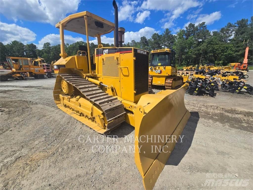 CAT D5MXL Kāpurķēžu buldozeri