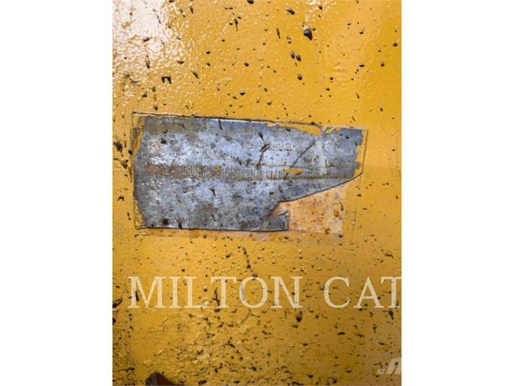 CAT D5NLGP Kāpurķēžu buldozeri