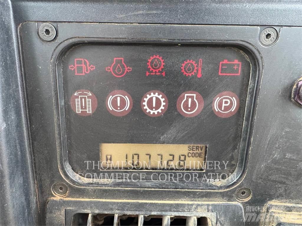 CAT D5NXL Kāpurķēžu buldozeri