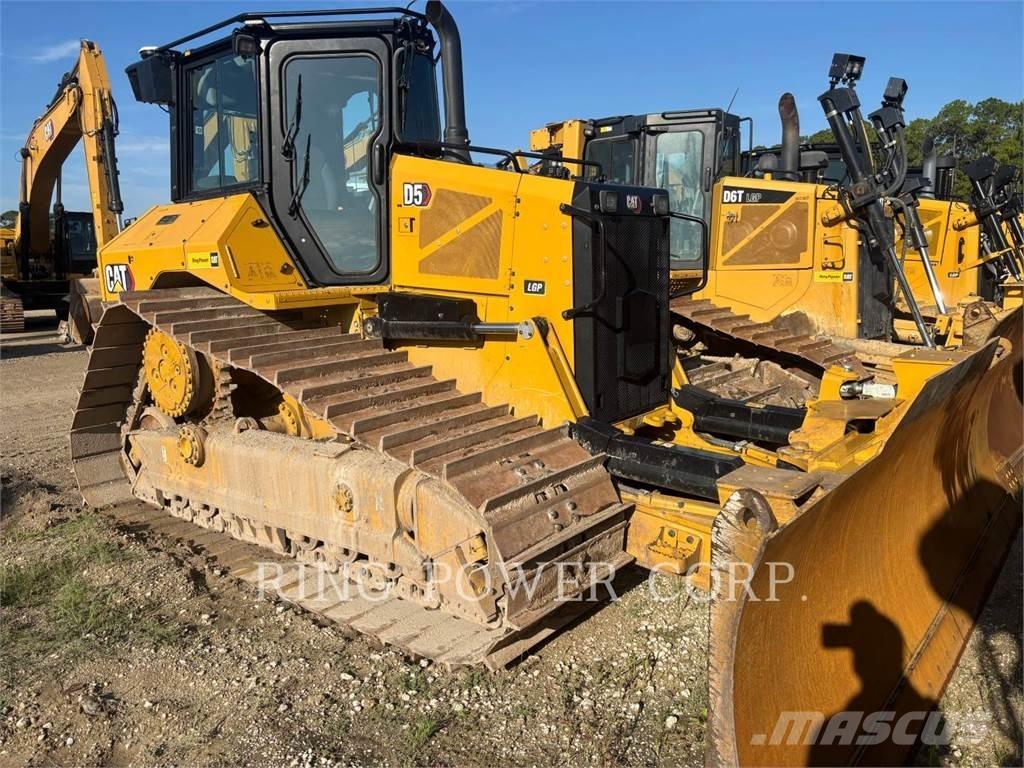 CAT D5VPEW Kāpurķēžu buldozeri