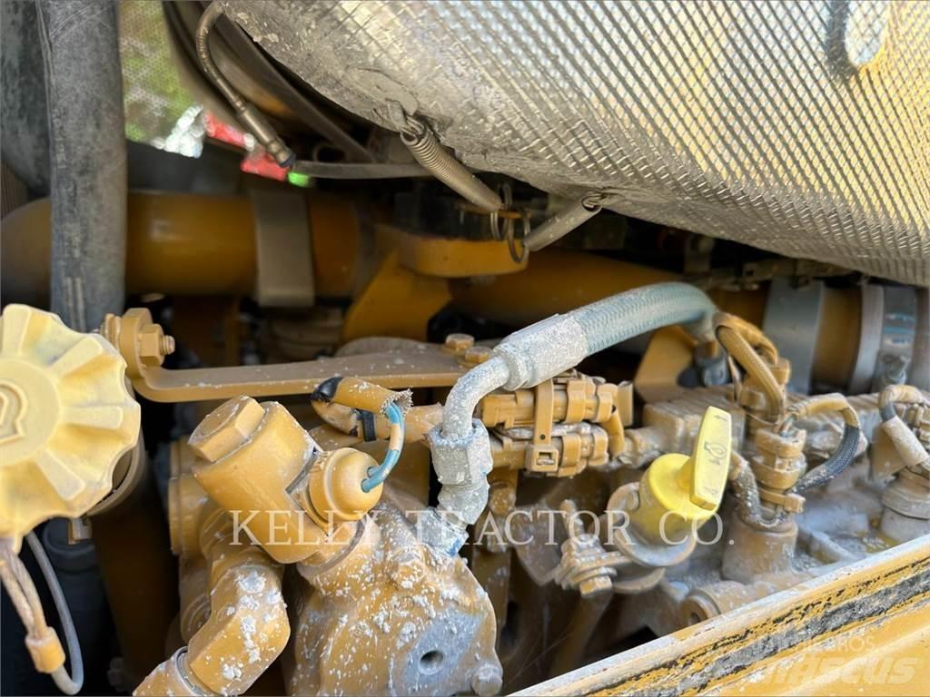 CAT D6 Kāpurķēžu buldozeri