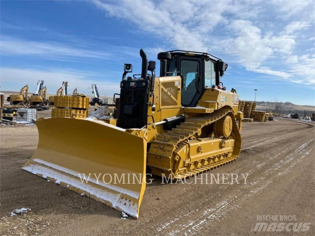 CAT D6 Kāpurķēžu buldozeri
